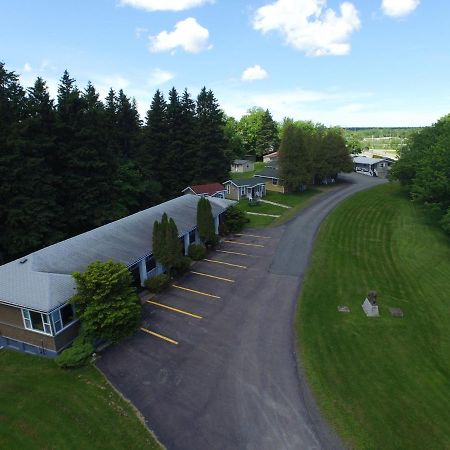 Lionstone Inn Motel & Cottages Pictou Exterior photo