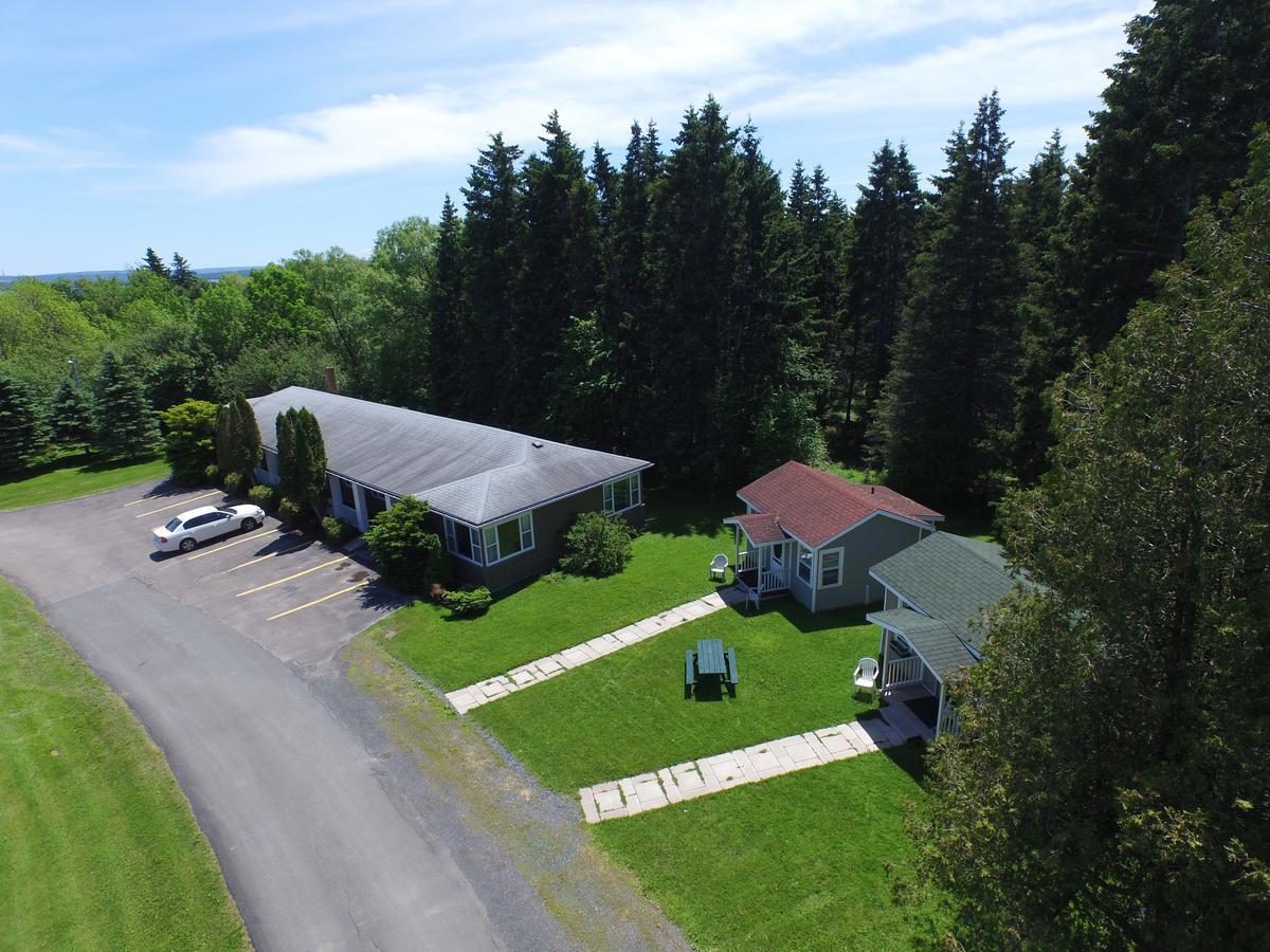 Lionstone Inn Motel & Cottages Pictou Exterior photo