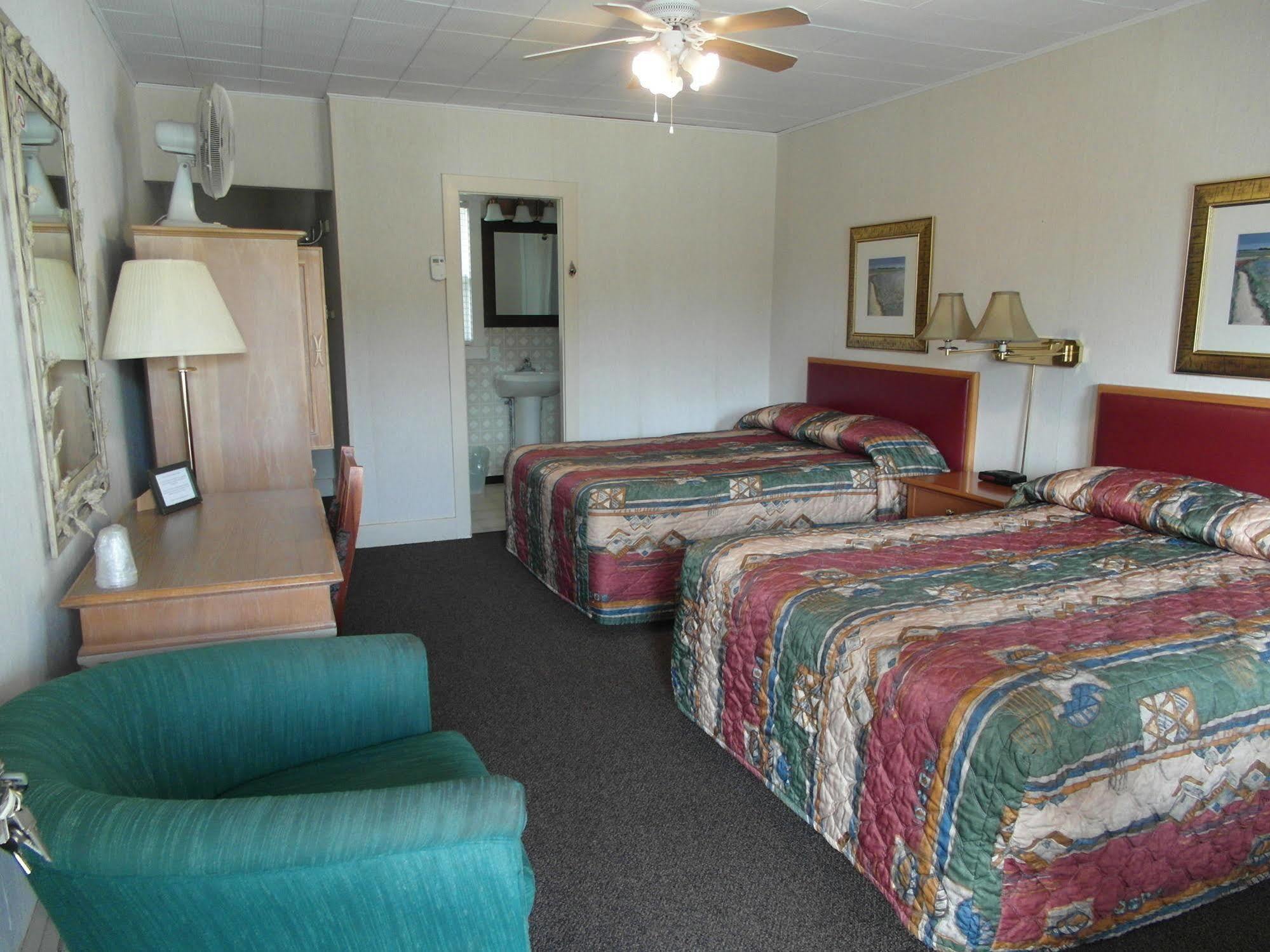 Lionstone Inn Motel & Cottages Pictou Exterior photo